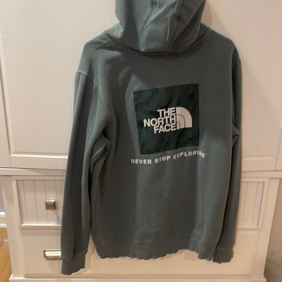 north face sweatshirt - Picture 2 of 2